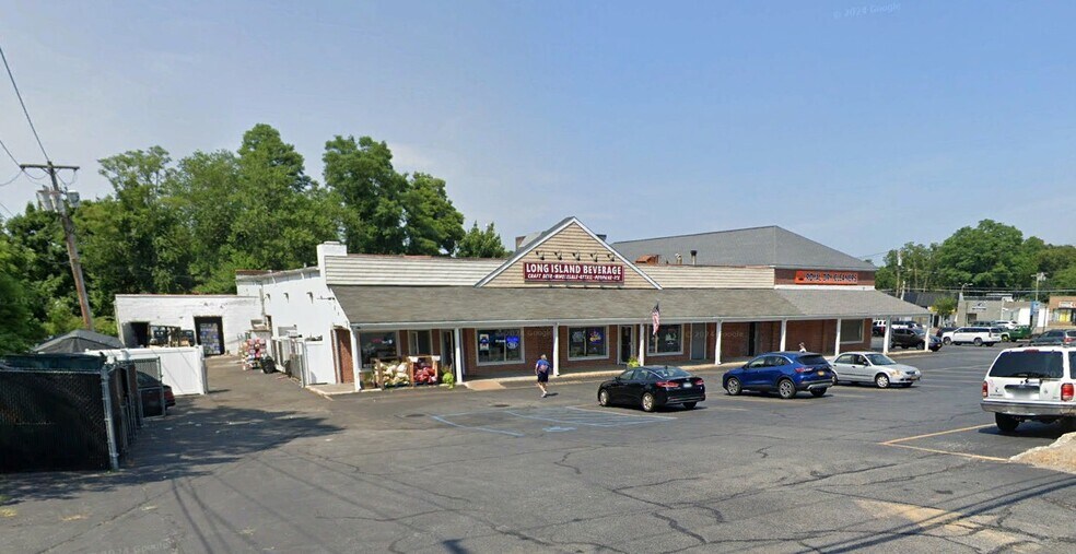 More Photos Of 400 Hawkins Ave, Lake Ronkonkoma General Retail For Sale