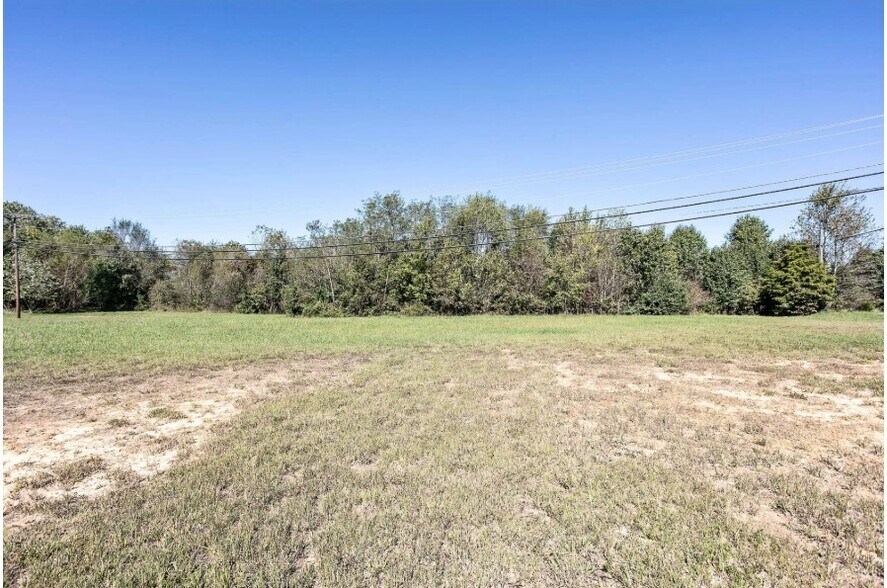 More Photos Of 2393 S DIXIE Blvd, Radcliff Land For Sale