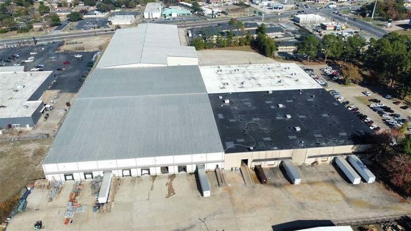 More Photos Of 3220 W Gentry Pky, Tyler Warehouse For Sale