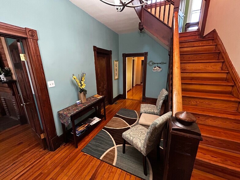 More Photos Of 609 S Main St, Culpeper Office Residential For Sale