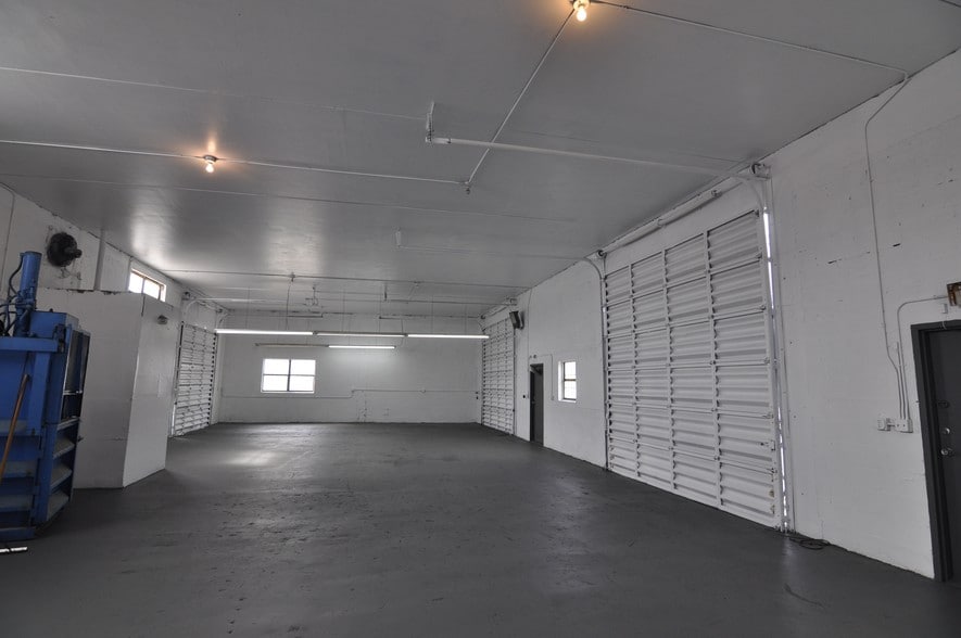 More Photos Of 842 NW 7th Ter, Fort Lauderdale Warehouse For Sale