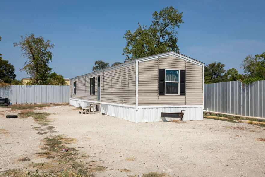 More Photos Of 10805 Seneca St, Houston Land For Sale
