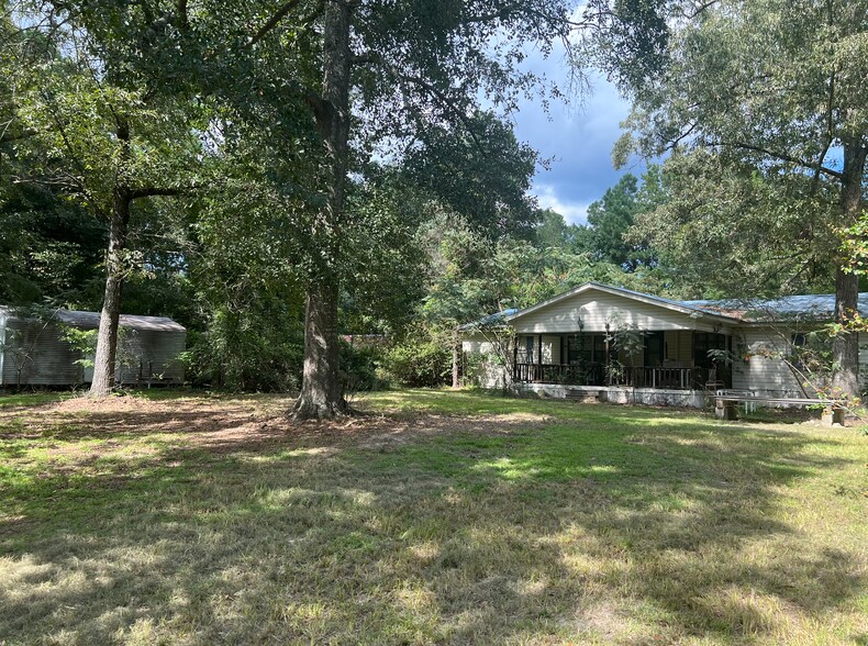 More Photos Of 895 US-80 Hwy, Bloomingdale Land For Sale