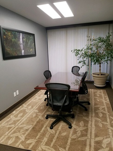 More Photos Of 303 E 16th St, Vancouver Coworking Space