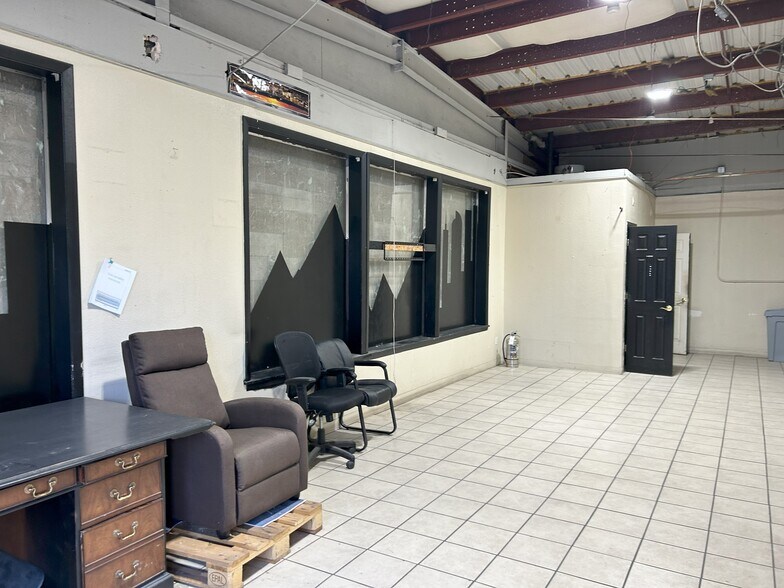 More Photos Of 3455 S Eliot St, Sheridan Warehouse For Lease