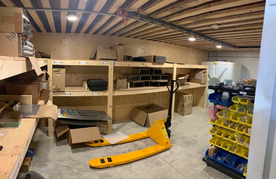 More Photos Of 9903 209 St NW, Edmonton Warehouse For Sale