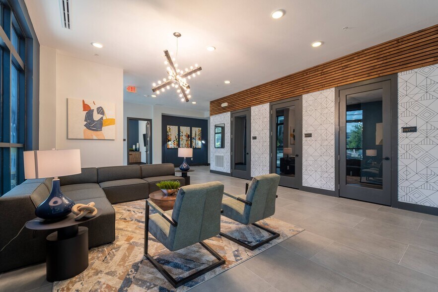 More Photos Of 2832 E Martin Luther King Jr Blvd, Austin Apartments For Lease