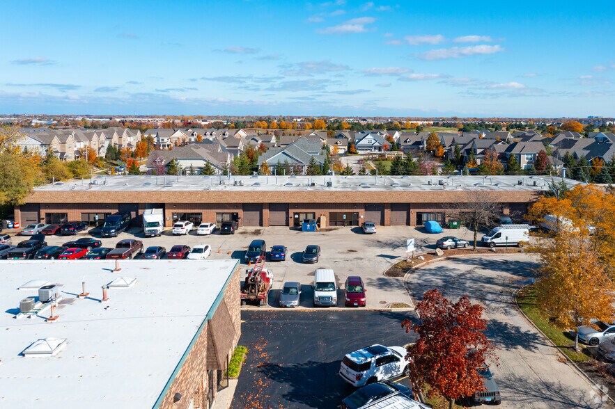 More Photos Of 1965-1983 N Lake Ter, Glenview Warehouse For Lease
