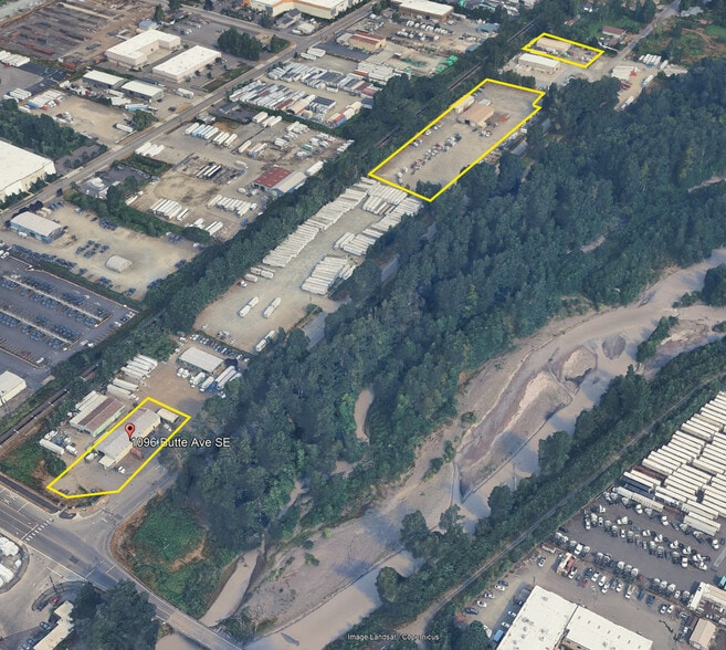 More Photos Of 768 Butte Ave SE, Pacific Unknown For Lease