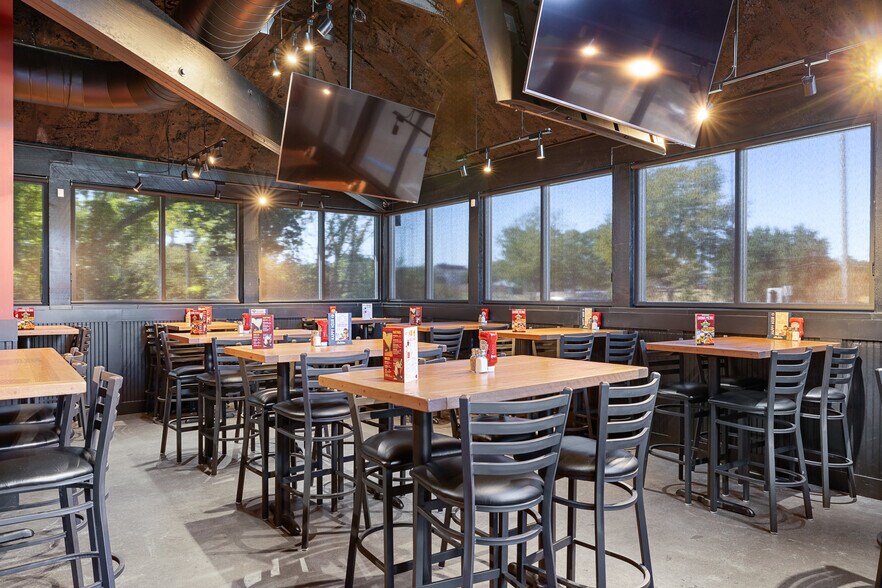 More Photos Of 620 Harvey Rd, College Station Restaurant For Sale