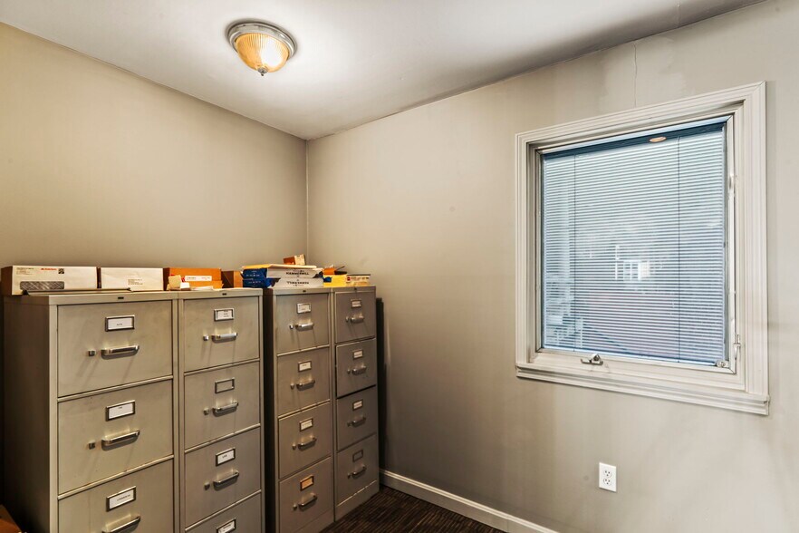 More Photos Of 105 S McDonald St, Mc Donald Office Residential For Sale