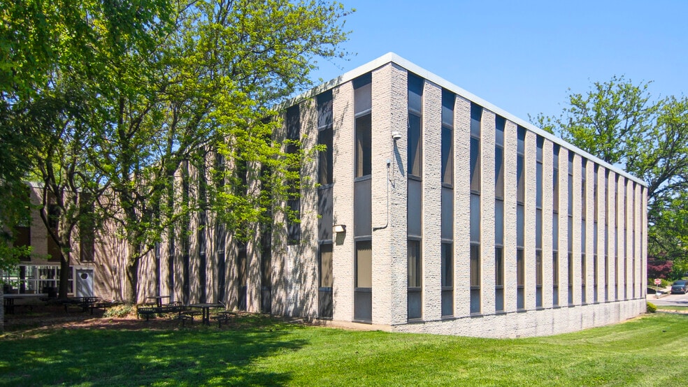 More Photos Of 1300 W Godfrey Ave, Philadelphia Specialty For Sale