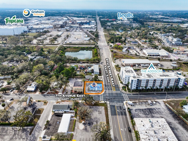 More Photos Of 904 7th Ave E, Bradenton General Retail For Sale