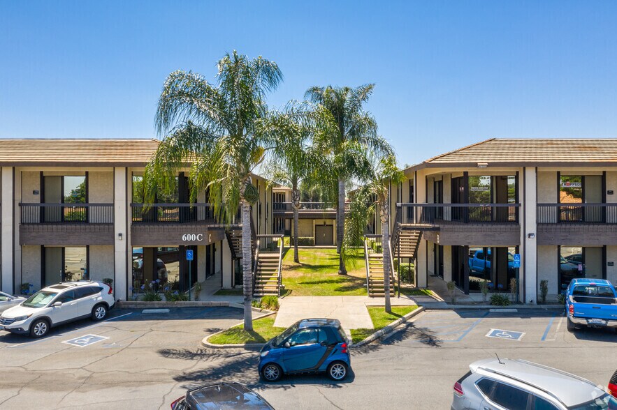 More Photos Of 600 N Mountain Ave, Upland Unknown For Lease