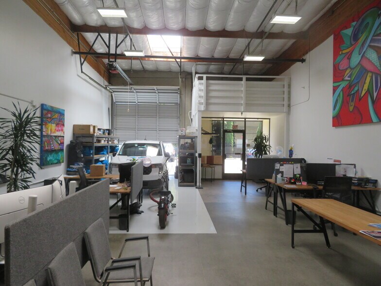 More Photos Of 1552 Beach St, Oakland Manufacturing For Sale