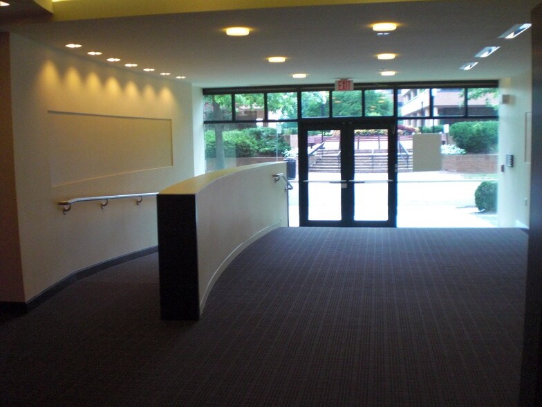 More Photos Of 1020 N Fairfax St, Alexandria Office For Lease