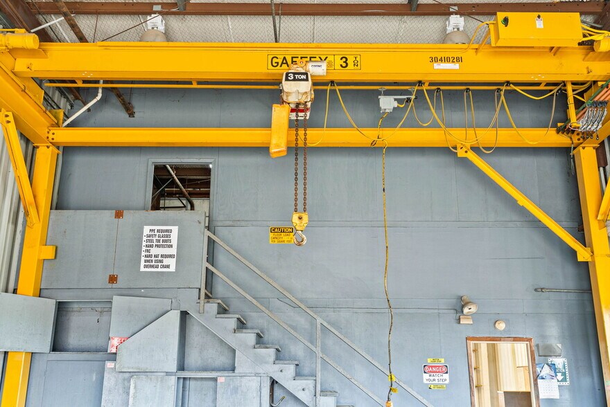 More Photos Of 3806 E Rio Grande St, Victoria Warehouse For Sale