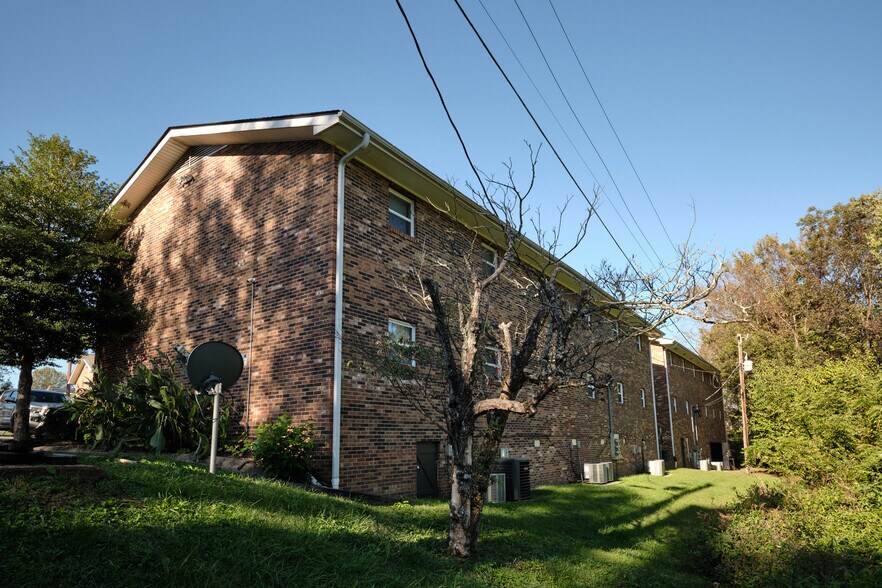 More Photos Of 609 E Inskip Dr, Knoxville Apartments For Sale