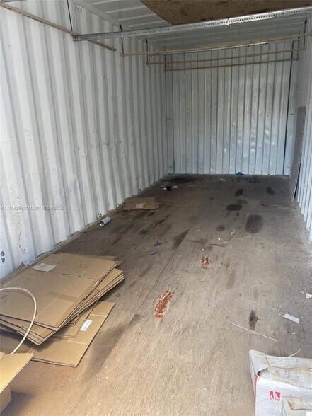 More Photos Of 300 NW 2nd Ave, Hallandale Beach Warehouse For Lease