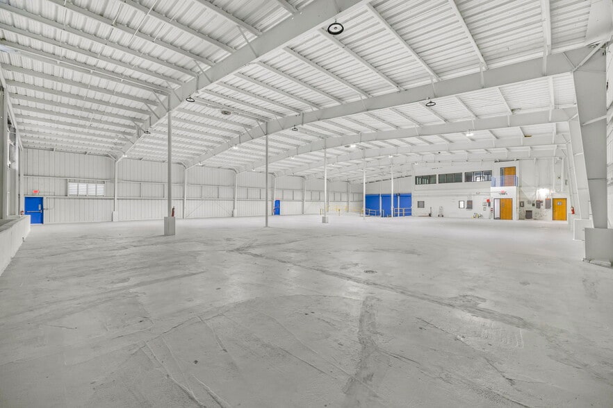More Photos Of 2855 NW 75th Ave, Miami Warehouse For Lease