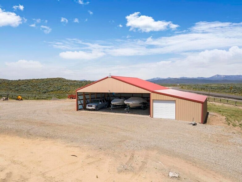 More Photos Of 319 W Magic Rd, West Magic Hospitality For Sale