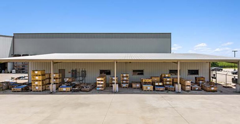 More Photos Of 16749 Highway 105 E, Plantersville Manufacturing For Lease