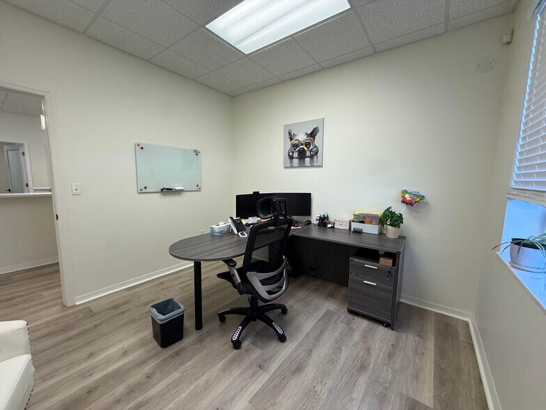 More Photos Of 2701-2703 Rew Cir, Ocoee Office Residential For Lease