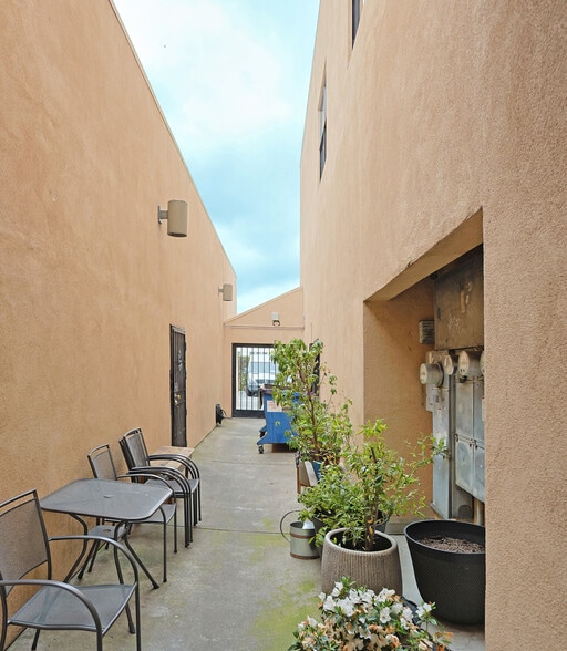 More Photos Of 1676-1690 Shattuck Ave, Berkeley Storefront Retail Office For Sale