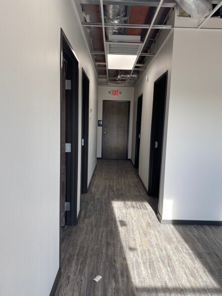 More Photos Of 8409 SW 23rd Pl, Oklahoma City Warehouse For Lease