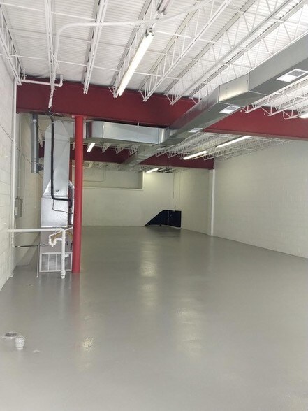 More Photos Of 621-641 Lofstrand Ln, Rockville Flex For Lease