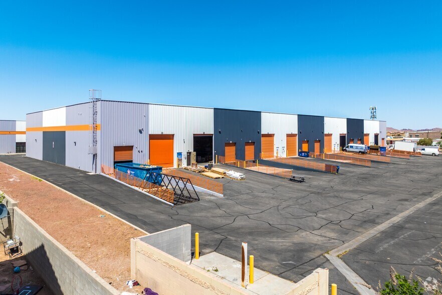 More Photos Of 4955 Steptoe St, Las Vegas Warehouse For Lease