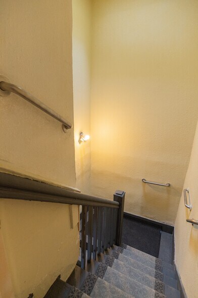 More Photos Of 3882 Washington Ave, Le Grand Apartments For Sale