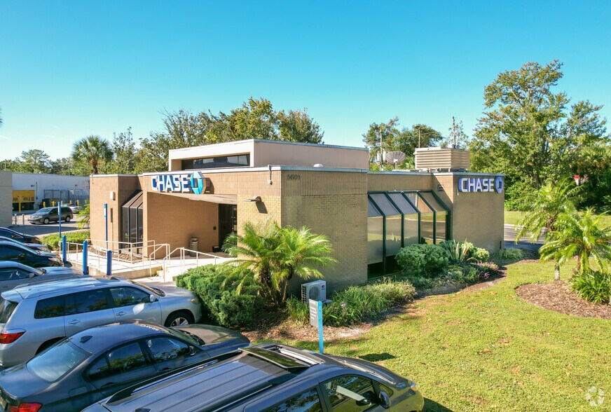 More Photos Of 5601-5775 Red Bug Lake Rd, Winter Springs Unknown For Lease