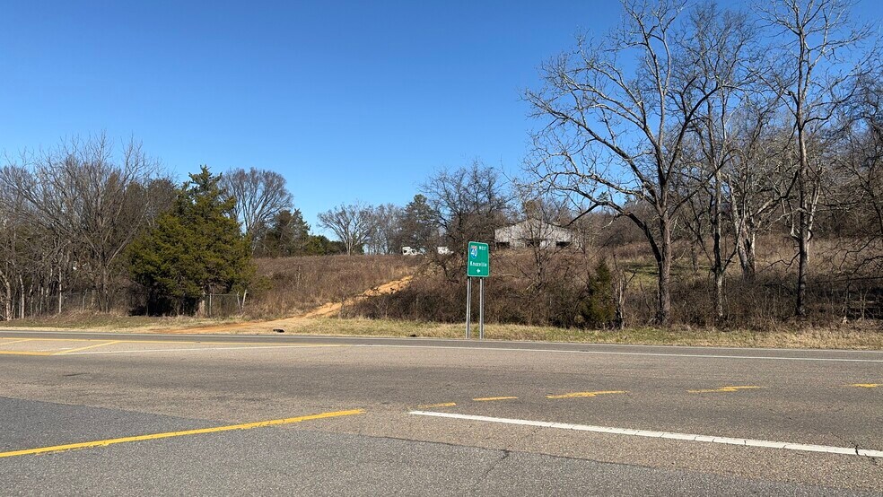 More Photos Of I-40 Exit 415, Dandridge Land For Lease