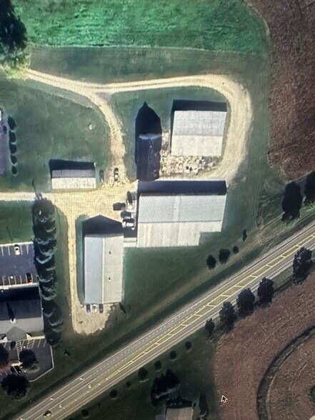 Primary Photo Of 636 S East St, Mount Carroll Warehouse For Sale