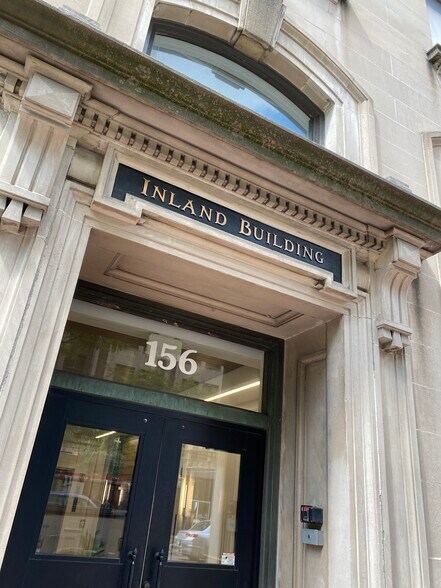 More Photos Of 156-160 E Market St, Indianapolis Loft Creative Space For Lease