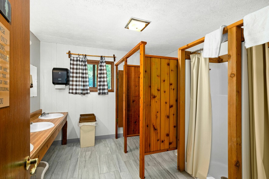 More Photos Of 14694 Vosburgh Rd, Ely Lodge Meeting Hall For Sale