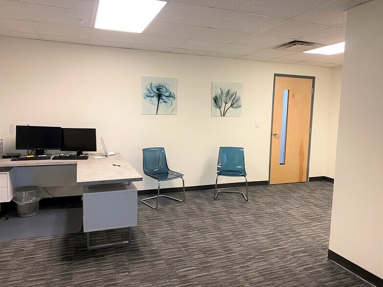 More Photos Of 12425 28th St N, Saint Petersburg Office For Lease