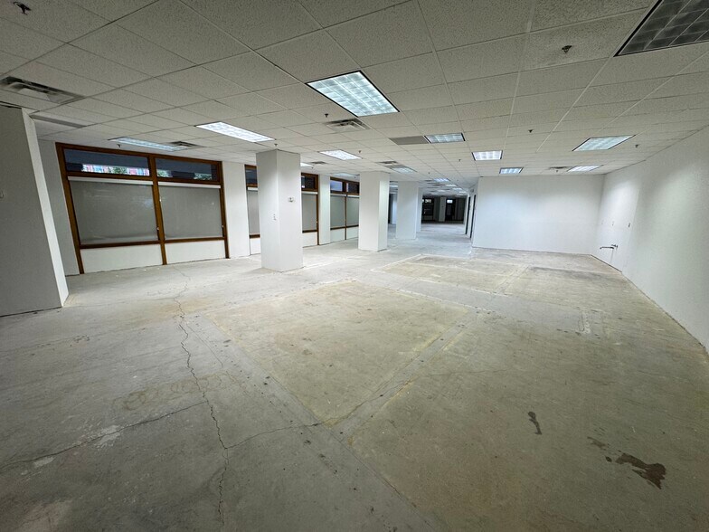 More Photos Of 657 S 3rd St, Louisville Apartments For Lease