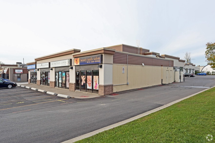 More Photos Of 725-745 Gardiners Rd, Kingston General Retail For Lease