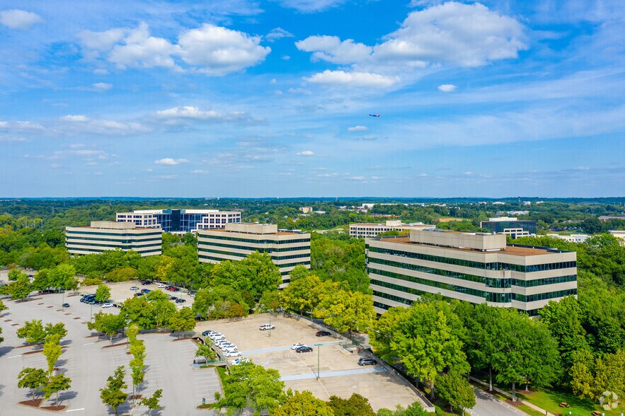 More Photos Of 555 Marriott Dr, Nashville Office For Lease