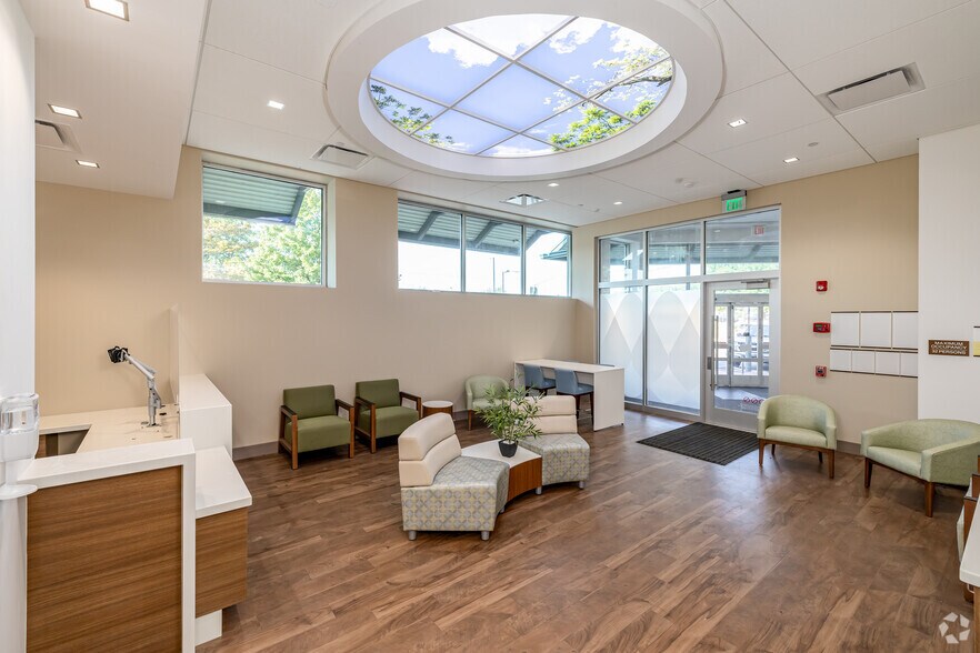 More Photos Of 2845 W Cleveland Rd, South Bend Drugstore For Sale