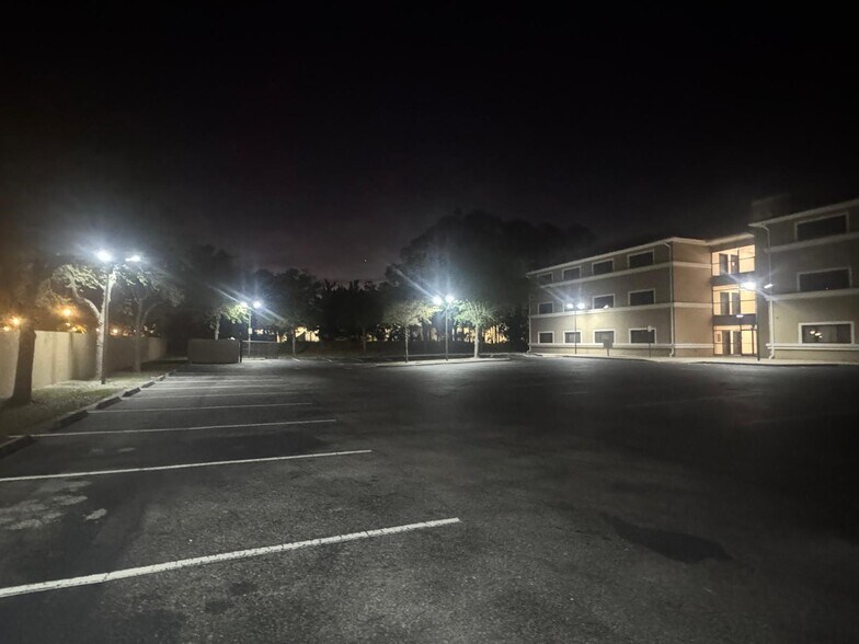 More Photos Of 1490 Sunshadow Dr, Casselberry Loft Creative Space For Lease