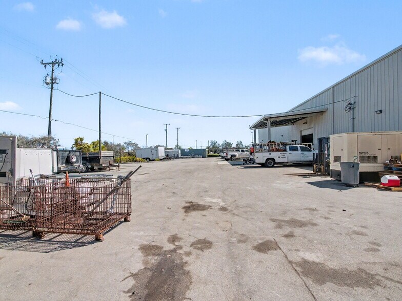 More Photos Of 6861 Garden Rd, Riviera Beach Warehouse For Sale