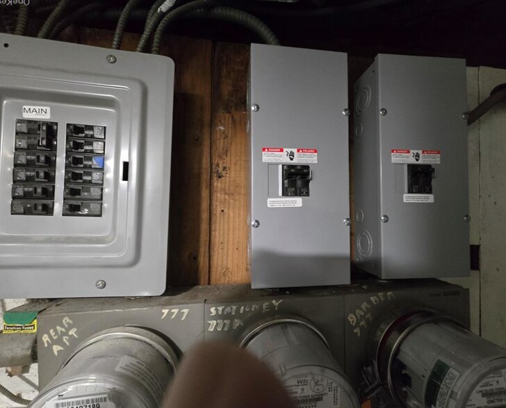 More Photos Of 777 W Merrick Rd, Valley Stream Storefront Retail Residential For Sale