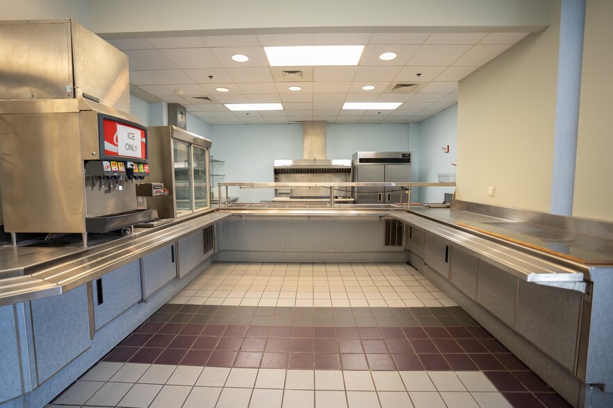 More Photos Of 2211 E Jefferson Ave, Detroit Office For Sale