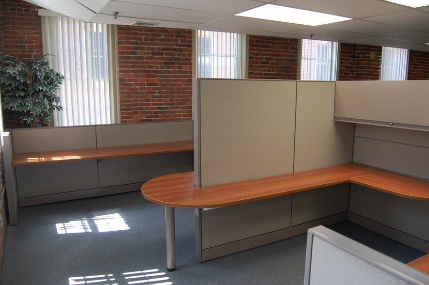 More Photos Of 53-63 Wingate St, Haverhill Office For Lease