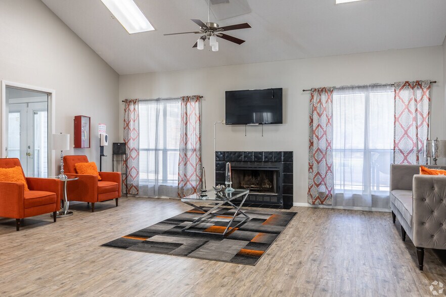 More Photos Of 5816 Covington Hwy, Decatur Apartments For Sale