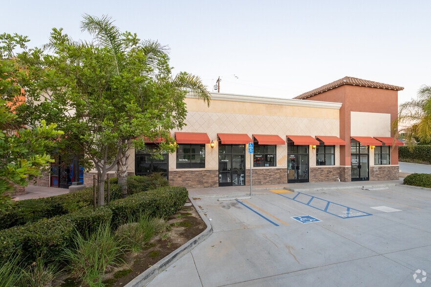 More Photos Of 10465 Arlington Ave, Riverside Unknown For Lease