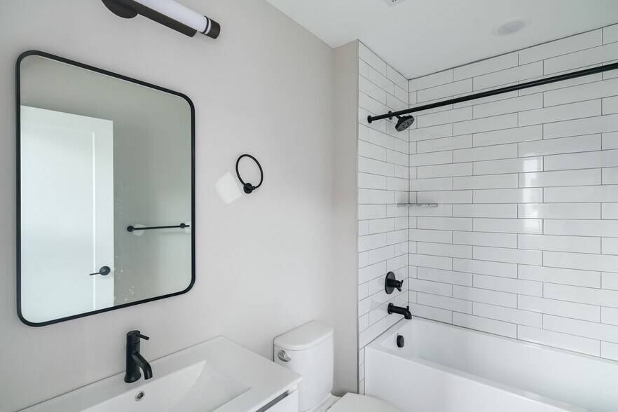 More Photos Of 2600 W Girard Ave, Philadelphia Apartments For Sale